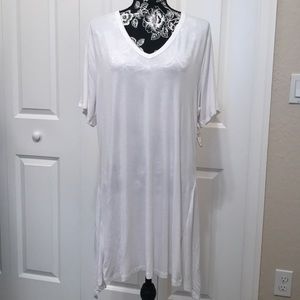Soma short sleeve tunic white side slit NWT